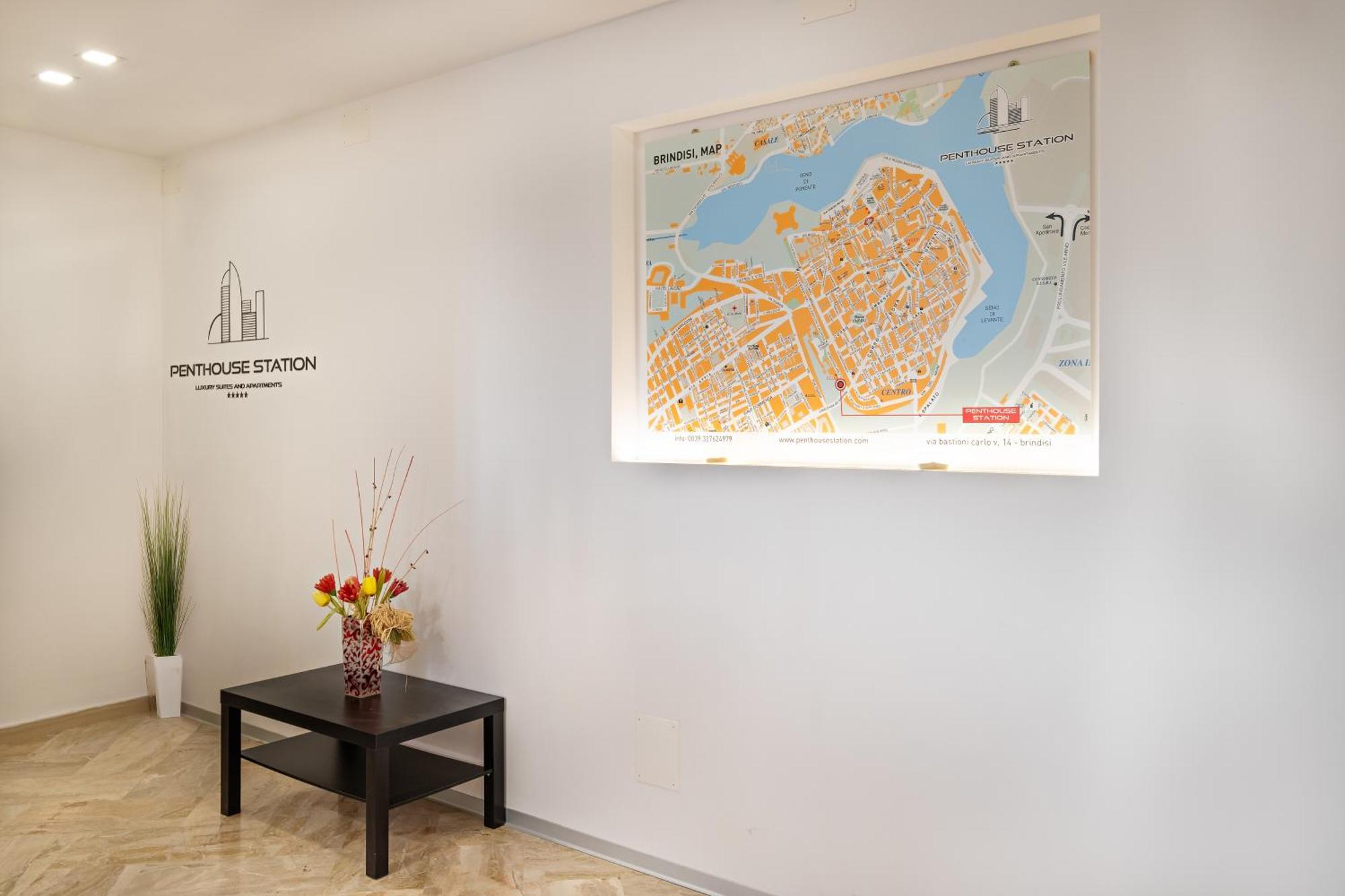 Penthouse Station Luxury Apts Le Dimore Brindisi Exterior photo