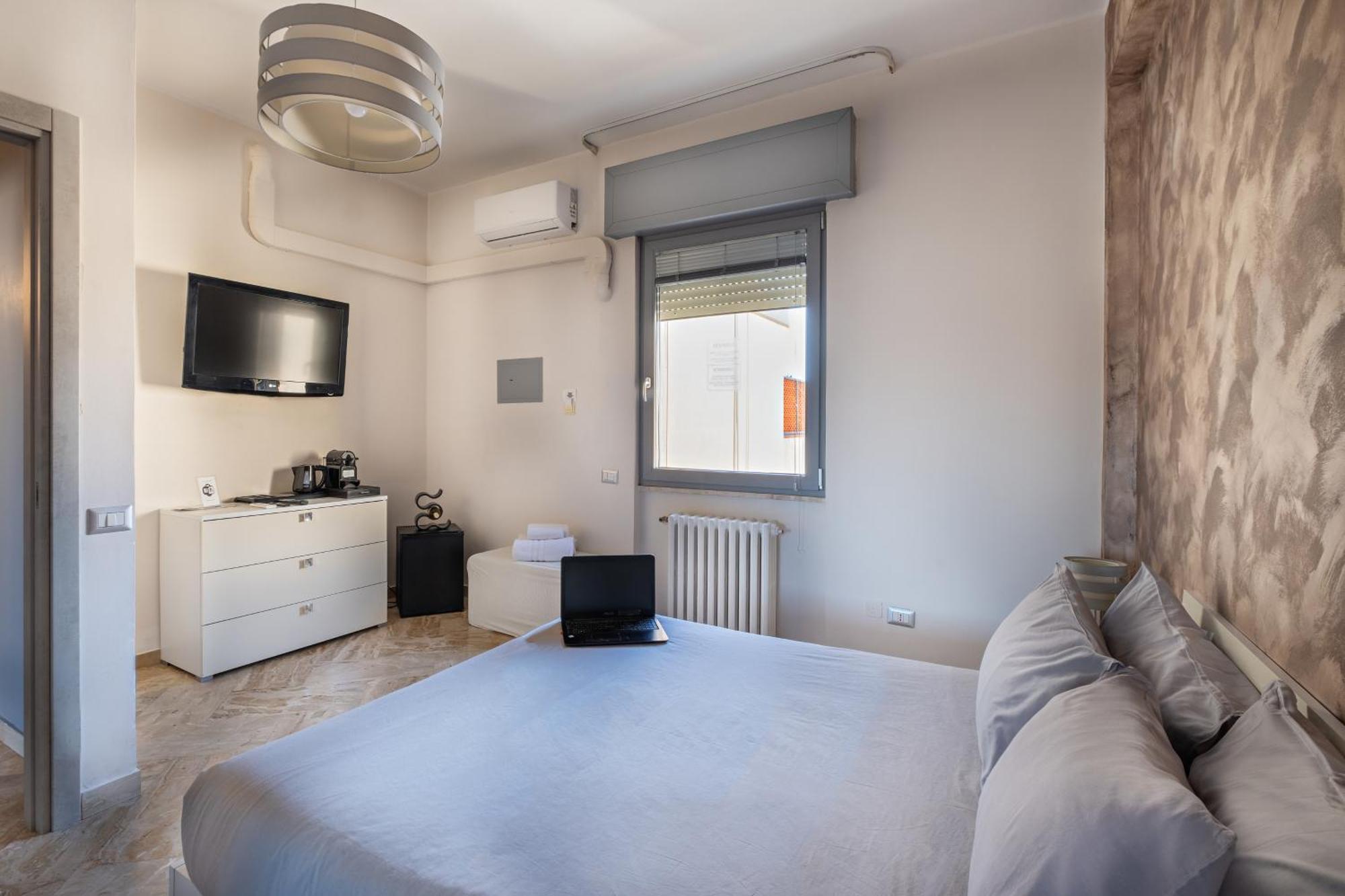 Penthouse Station Luxury Apts Le Dimore Brindisi Exterior photo